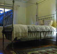 Twyford - Accommodation Directory