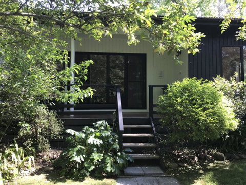 Tyntynder Cottage - Accommodation Directory 2