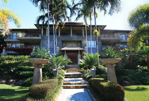 U 12 Santai - Accommodation Directory 1