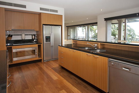 U 12 Santai - Accommodation Directory 2