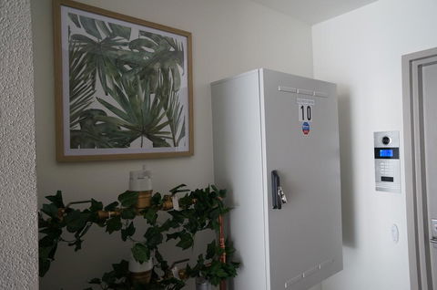 U101 Brunswick Living Brand New Deluxe Balcony Apartment Close To Airport And CBD - Accommodation Directory 3