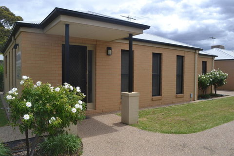 Ulmara Unit 1 - Accommodation Directory 0