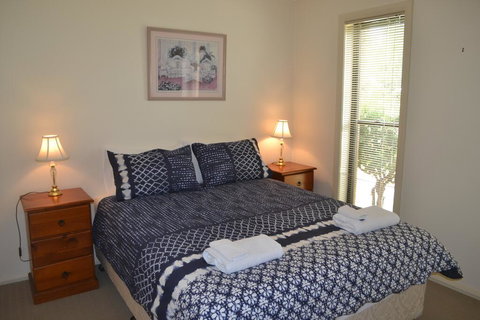 Ulmara Unit 1 - Accommodation Directory 3