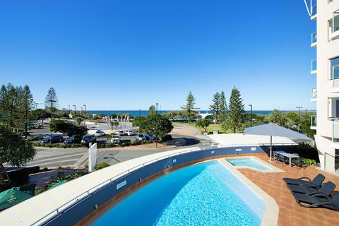 ULTIQA Shearwater Resort - Accommodation Directory 3