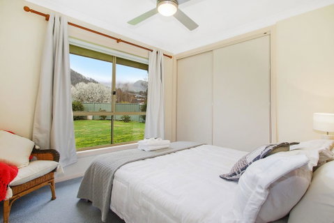 Valley View Townhouse - On The RAIL TRAIL - Accommodation Directory 1