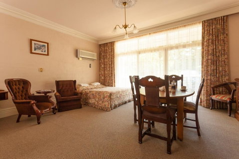 Victoria House Motor Inn - Accommodation Directory 0