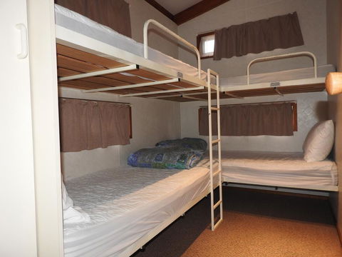 Victoria Lake Holiday Park - Accommodation Directory 2