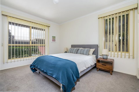 VIEWS FOREVER - INVERLOCH - Accommodation Directory 2