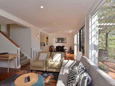 Villa Executive 2br Quattro Resort Condo Located Within Cypress Lakes Resort (nothing Is More Central) - Accommodation Directory 0