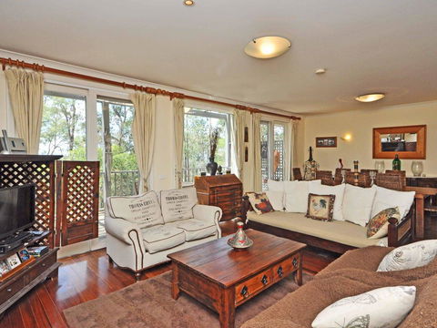 Villa Joie De Vie Located Within Cypress Lakes - Accommodation Directory 0