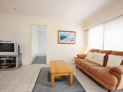 Villa Manyana Unit 25 - Accommodation Directory 3
