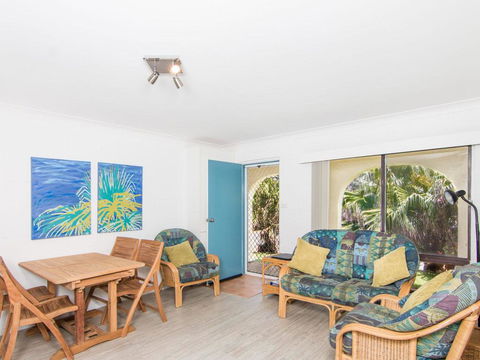Villa Manyana Unit 28 - Accommodation Directory 3