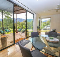 Ville Views - Accommodation Directory