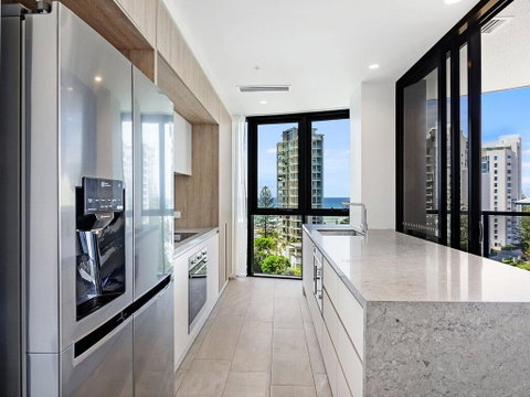 Vue Broadbeach Private 2 Bed Ocean View - Accommodation Directory 3