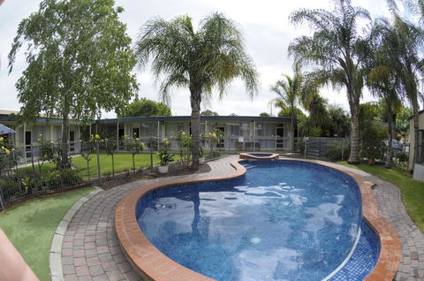 Warrina Motor Inn - Accommodation Directory 0