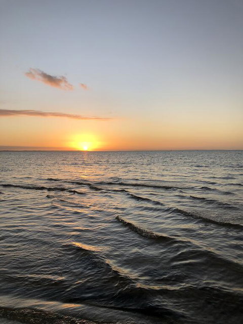 Water Edge Sensation - Accommodation Directory 3