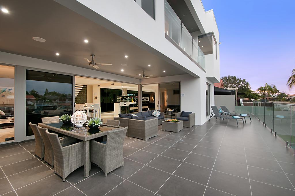 Nobby Beach QLD Accommodation Directory