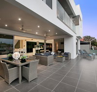Waterfront Splendour - Accommodation Directory