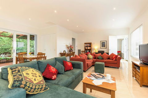 Waybourne- Vineyard And Winery - Accommodation Directory 20