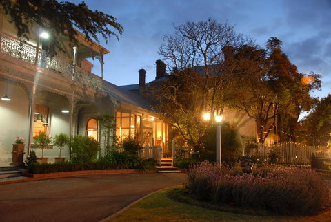The Riversleigh - Accommodation Directory 11