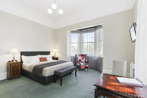 The Riversleigh - Accommodation Directory 13