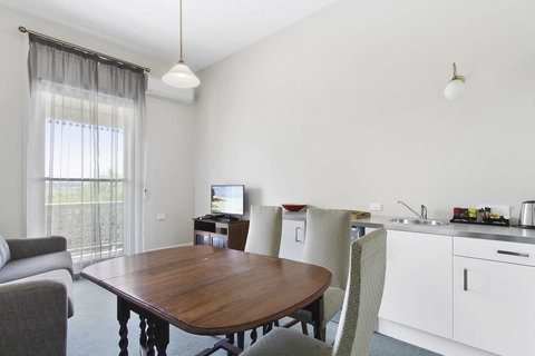 The Riversleigh - Accommodation Directory 26