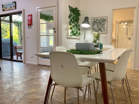 Sunryes Beach House - Accommodation Directory 15