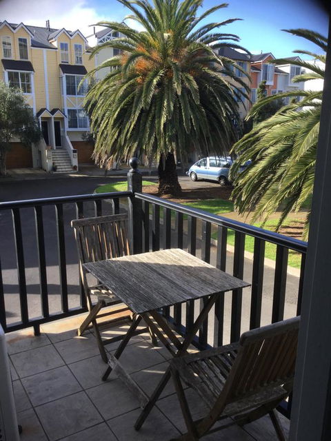 At The Beach Apartments - Accommodation Directory 10