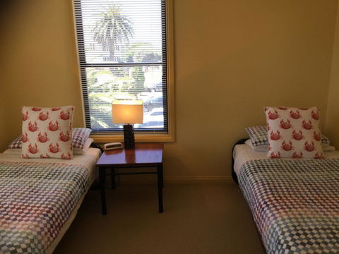 At The Beach Apartments - Accommodation Directory 3