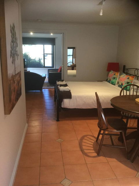 At The Beach Apartments - Accommodation Directory 15