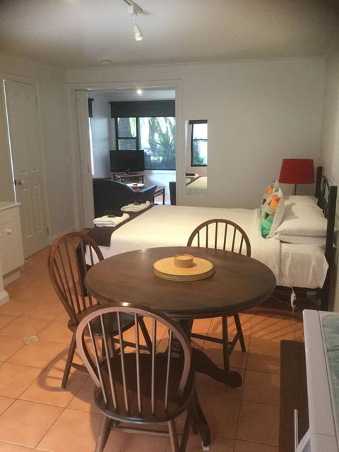 At The Beach Apartments - Accommodation Directory 13