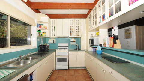 Nest On A Crest - Accommodation Directory 9