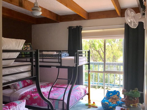 Nest On A Crest - Accommodation Directory 16