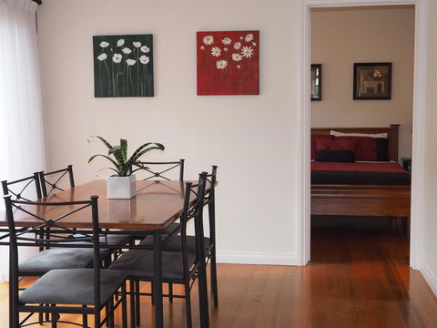 Beechwood Apartment - Accommodation Directory 12