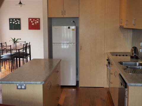 Beechwood Apartment - Accommodation Directory 13