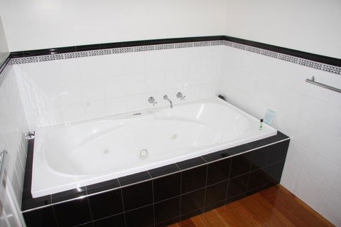 Beechwood Apartment - Accommodation Directory 6