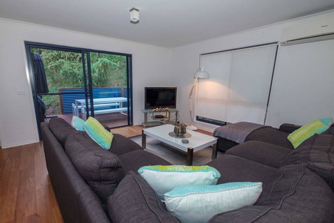 Demure Charm - Accommodation Directory 9