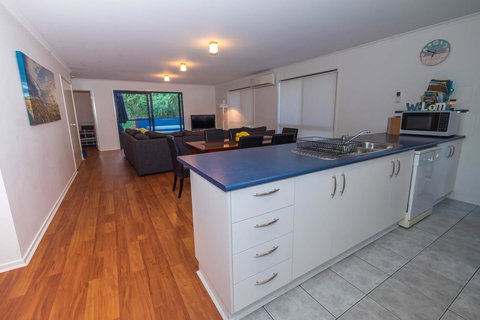 Demure Charm - Accommodation Directory 6