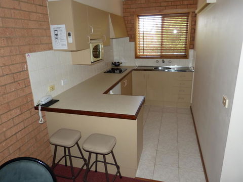 Blue Whale Motor Inn & Apartments - Accommodation Directory 25