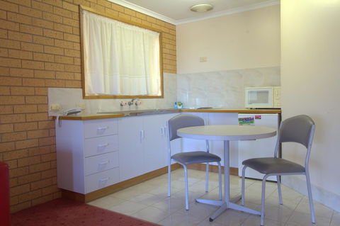 Blue Whale Motor Inn & Apartments - Accommodation Directory 31