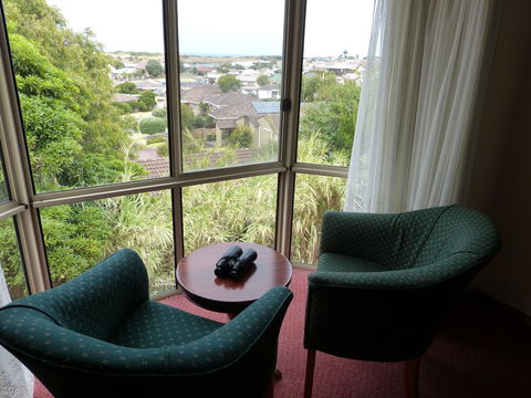 Blue Whale Motor Inn & Apartments - Accommodation Directory 16