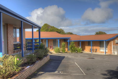 Blue Whale Motor Inn & Apartments - Accommodation Directory 35