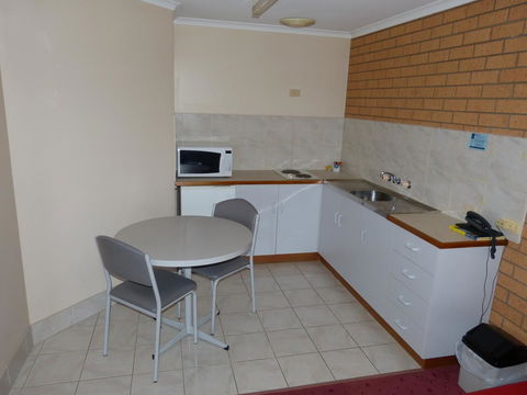Blue Whale Motor Inn & Apartments - Accommodation Directory 27