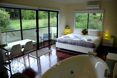 Deville At Healesville - Accommodation Directory 11