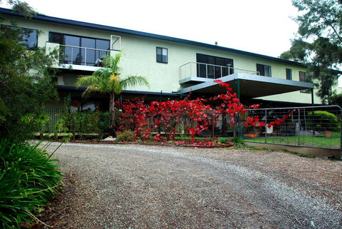 Deville At Healesville - Accommodation Directory 10