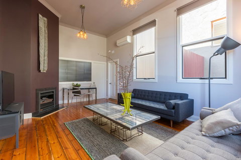 The Old Mechanics - Accommodation Directory 7