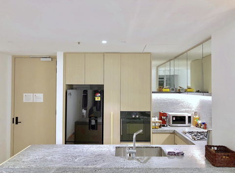 Fawkner Apartment Bay-view 5 - Accommodation Directory 6
