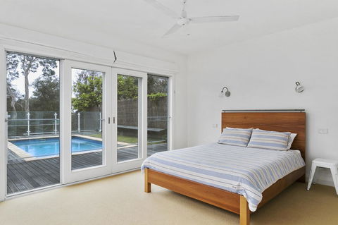Perfect Blairgowrie Beach House - Accommodation Directory 12