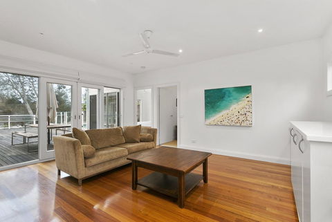 Perfect Blairgowrie Beach House - Accommodation Directory 6