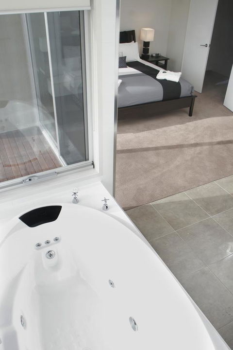 104 On Merri Apartments - Accommodation Directory 4